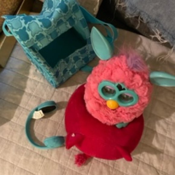 Furbi with assessories - Picture 4 of 4